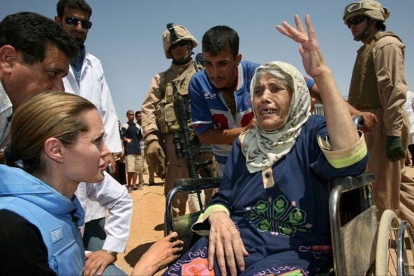 В 2007 году Анджелина посетила Ирак